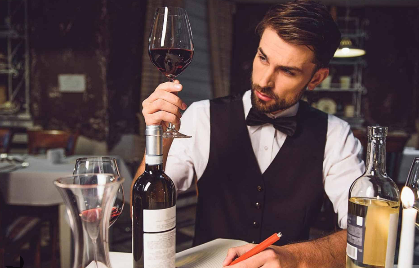 Sommeliers Para Ajudar Os Jogadores a Escolherem o Melhor Vinho
